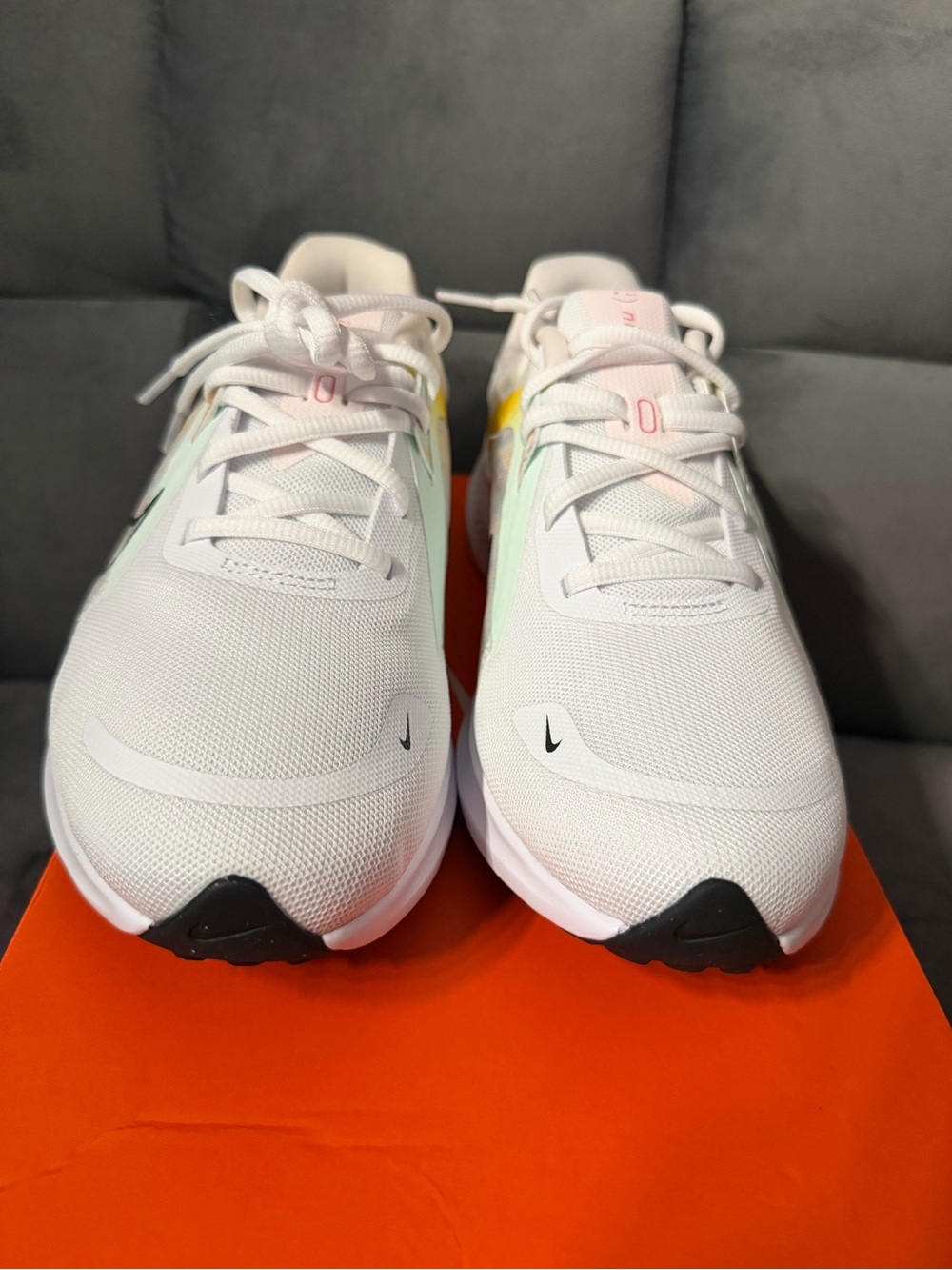 Nike Quest 5 PRM White Smoke Grey Pinksicle Women Size US 9.5 Running DO9473-100